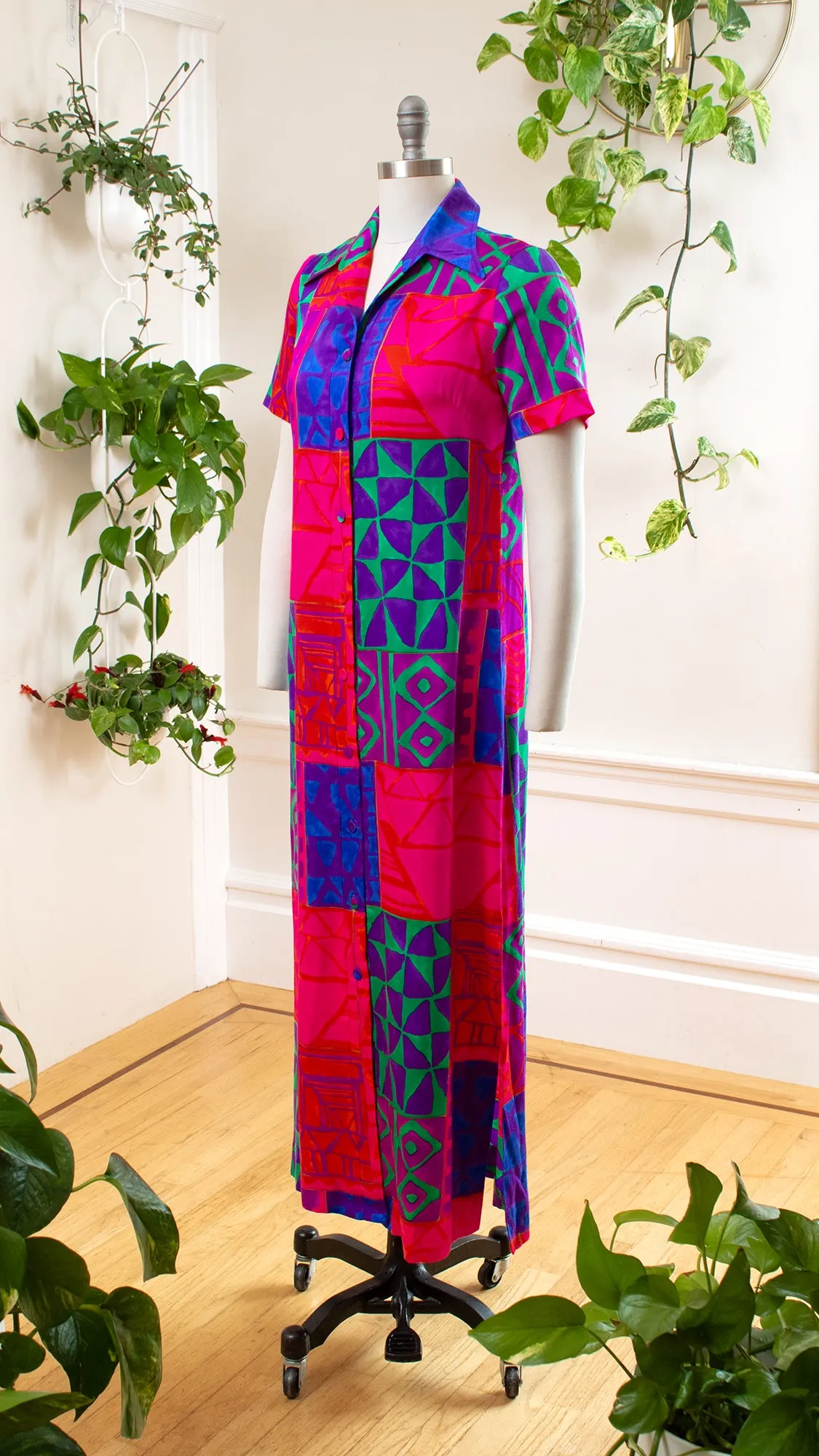 NEW ⭐️ 1960s 1970s Hawaiian Geometric Shirtwaist Maxi Dress | small/medium